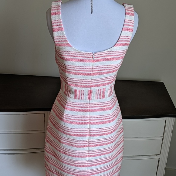 Last chance! Huge reduction. Trina Turk pink and white striped structured dress - Picture 5 of 9